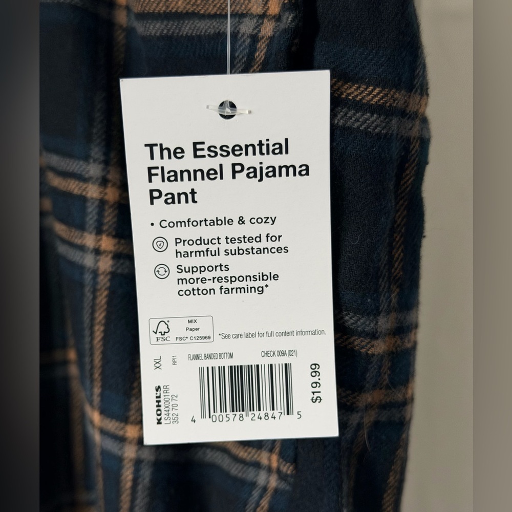 Plaid Men's Flannel Pajama Pants - Picture 4 of 4